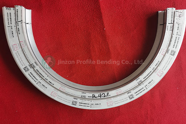 Medium-Hung Window Sash Material Bending