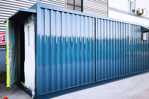 Challenges and Opportunities in the Container Shipping Industry: Navigating Environmental Concerns and Cost Pressures in a Globalized World